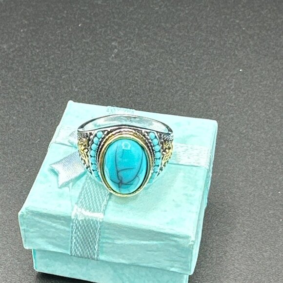 Turquoise Color Ring With Gold & Silver-Tone Intricate Design Unisex - Picture 17 of 17
